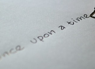 Flash fiction page for Kyrie Dunphy portfolio site